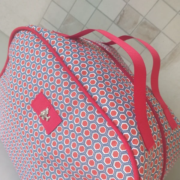 Vanity hexagone rouge