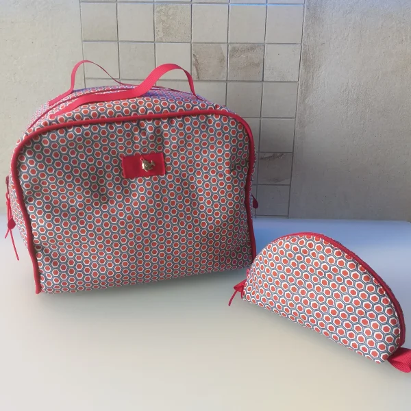 Trousse hexagone rouge
