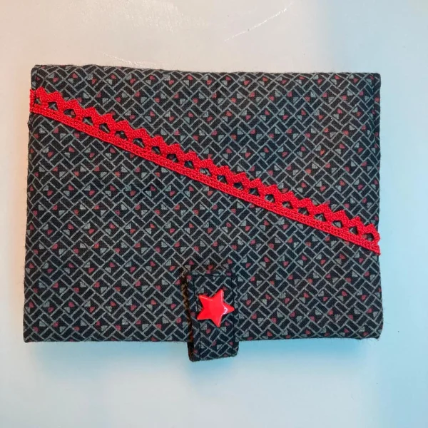 Lingettes en rouge et noir