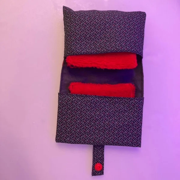 Lingettes en rouge et noir