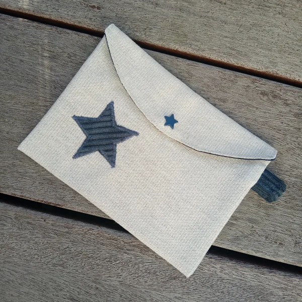 Pochette velour bleu