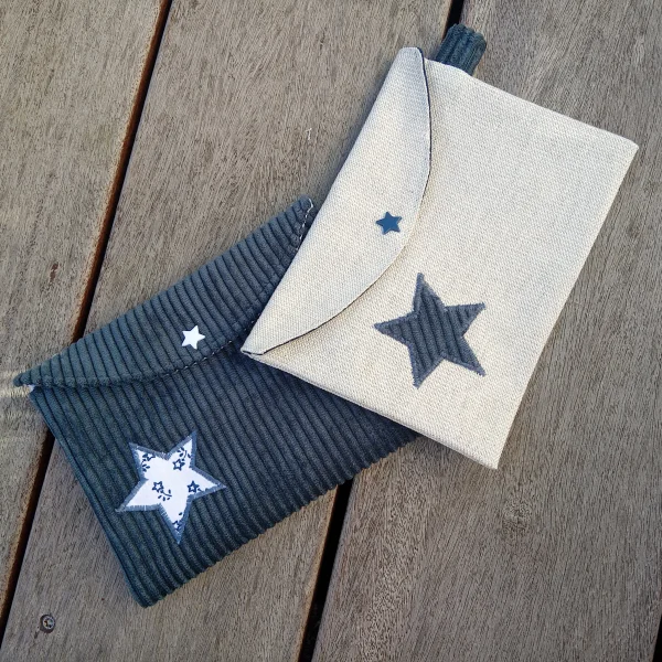 Pochette velour bleu