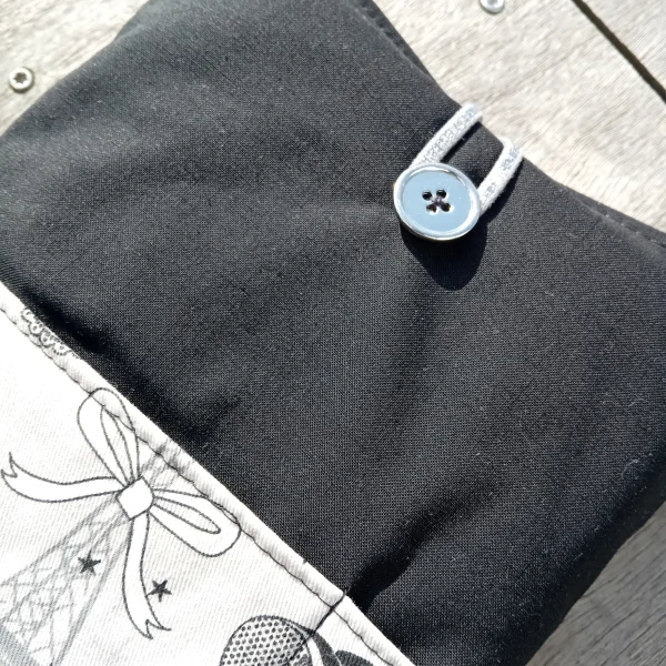 Protège livre parisienne