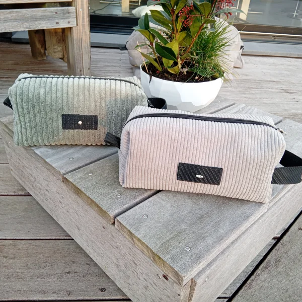 Trousse de toilette velour  grosses côtes vert amande