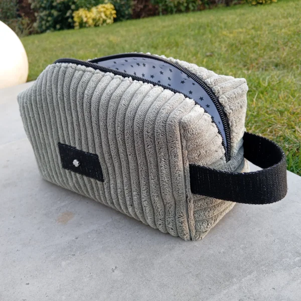 Trousse de toilette velour  grosses côtes vert amande