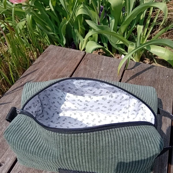 Trousse de toilette velour vert foncé