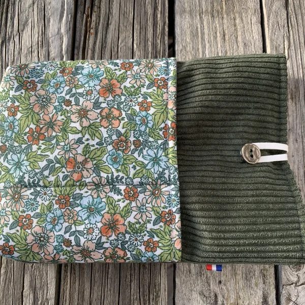 Protège livre en velours vert