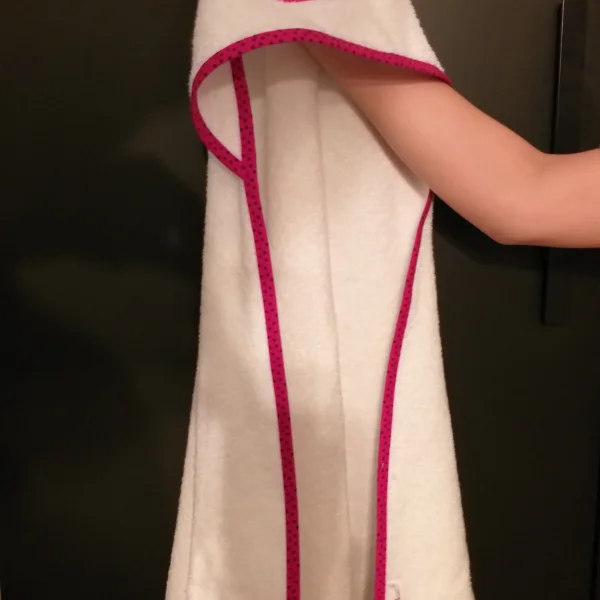 Cape de bain baleine rose